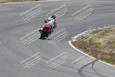 media/Apr-20-2025-AHRMA (Sun) [[393a79c373]]/Race/Group 5/Turn 4b/